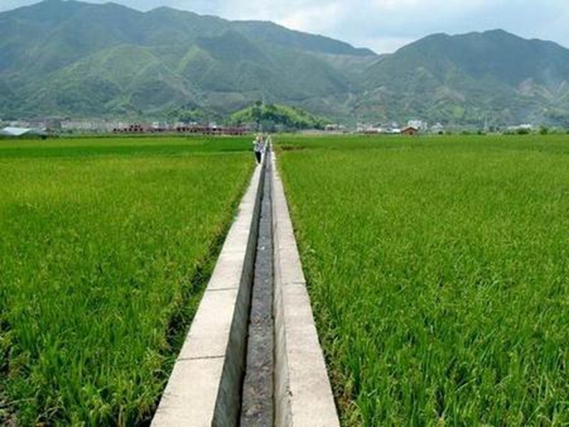 農(nóng)田水利建設(shè)提高水資源運用